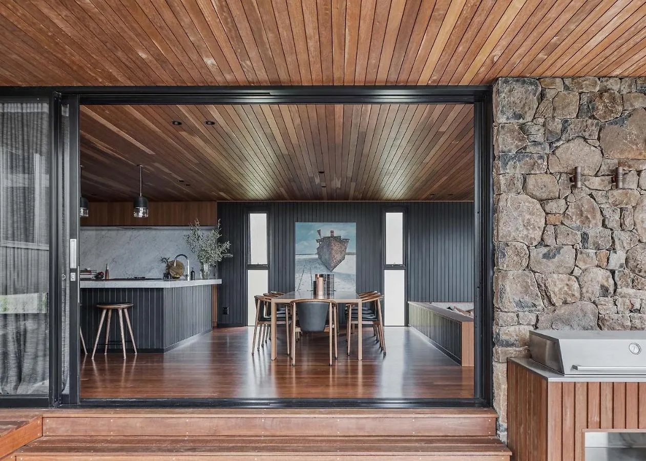 A Perfect Stay - Bay Rock House Byron Bay 0*,  Australia